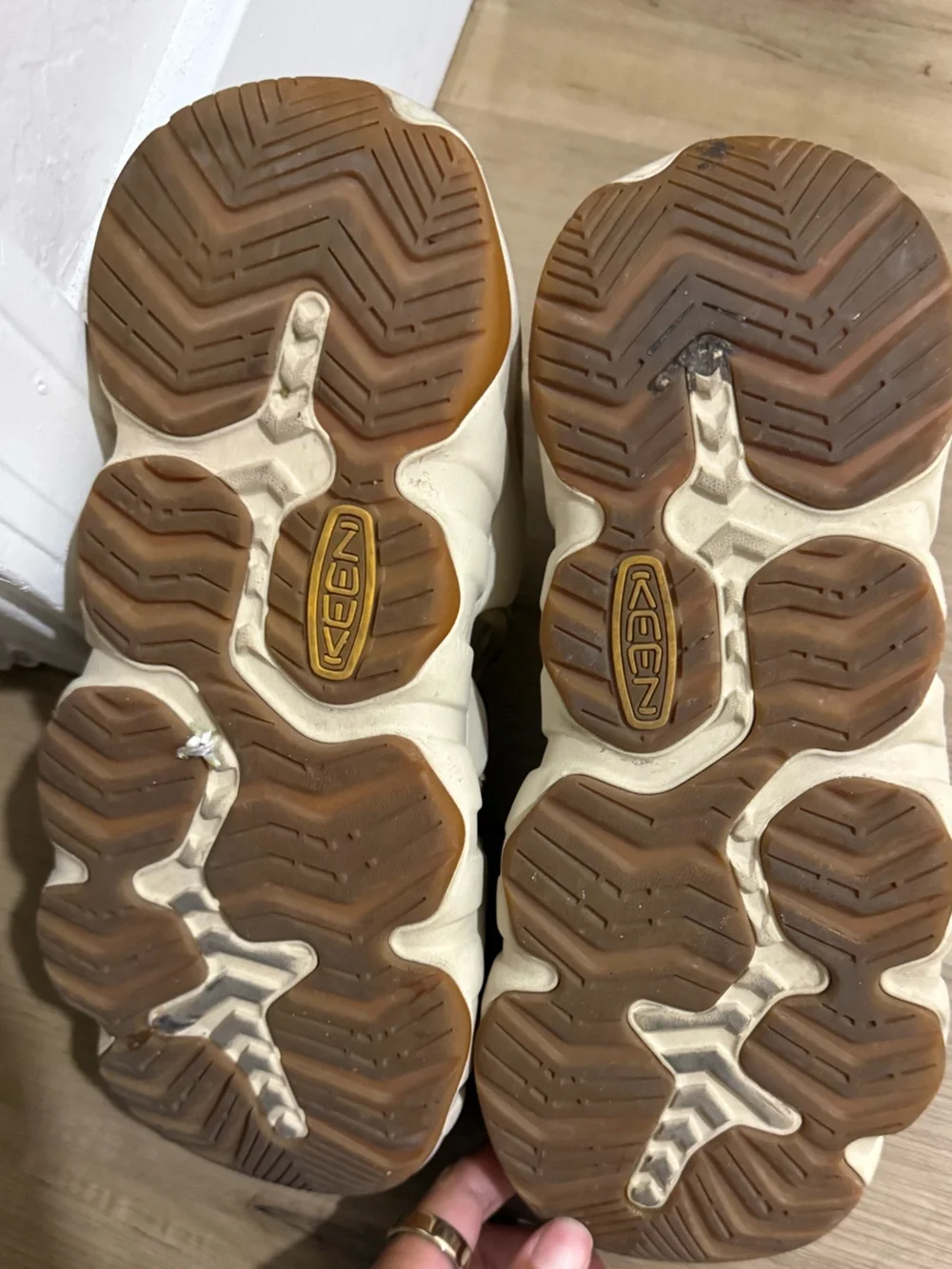 KEEN Tan Active Sandals - Picture 4 of 4
